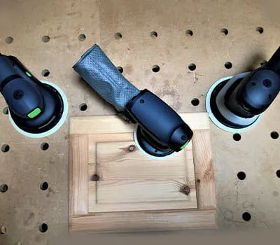 Les ponceuses excentriques se distinguent les unes des autres, entre autres par le diamètre de leur patin de ponçage et leur classe de puissance