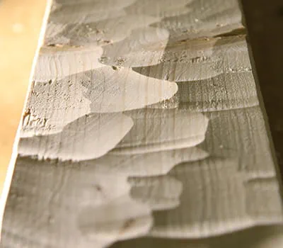 Effet de bois taillé à la main