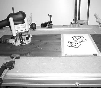 Collage du modèle sur la pièce