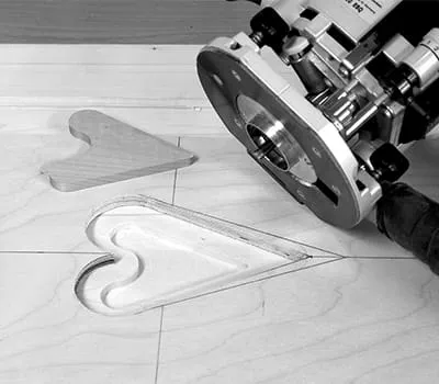 Réparation de trous irréguliers dans le bois