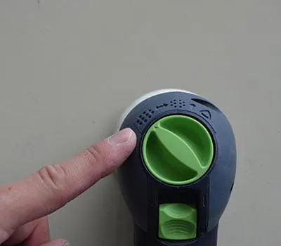 Réglez la vitesse de rotation sur le niveau 6.