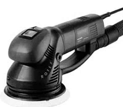 Ponçage préparatoire du revêtement antisalissure