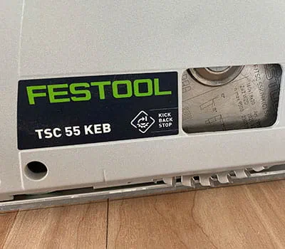 Mise en place de la scie circulaire portative