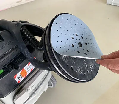 Placer l'abrasif adapté