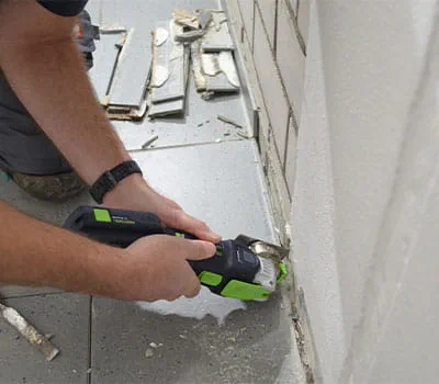 Retirer le mortier en bordure avec l'OSC 18