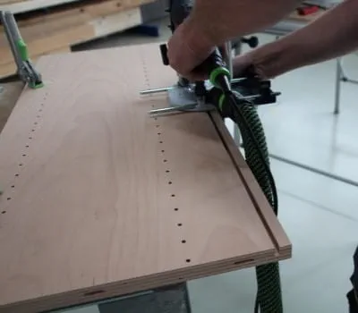 Fraiser la rainure de la paroi arrière