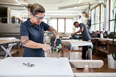 La technologie SawStop dans la scie circulaire sur table Festool TKS 80