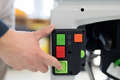 La technologie SawStop dans la scie circulaire sur table Festool TKS 80