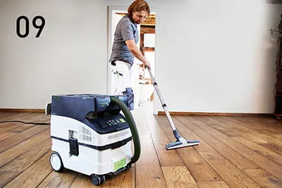 Nettoyage du chantier avec l'aspirateur Festool