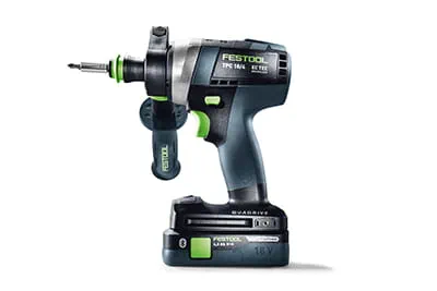 Nouveau produit phare haut de gamme : la nouvelle perceuse-visseuse à percussion sans fil Quadrive TPC 18/4 de Festool – disponible dans le commerce spécialisé depuis février 2022.