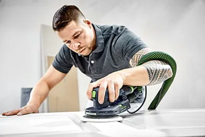 Ponçage avec la ponceuse excentrique Festool ETS EC 150
