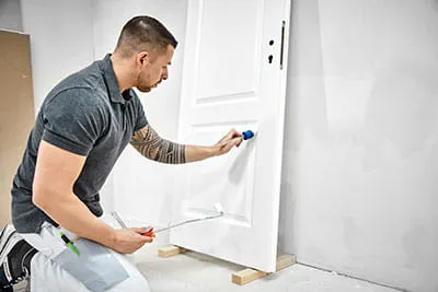 Remise à neuf de portes avec les outils Festool