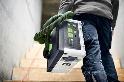 Grâce au logement pour tuyau amovible, le CTC SYS peut se faire encore plus petit.