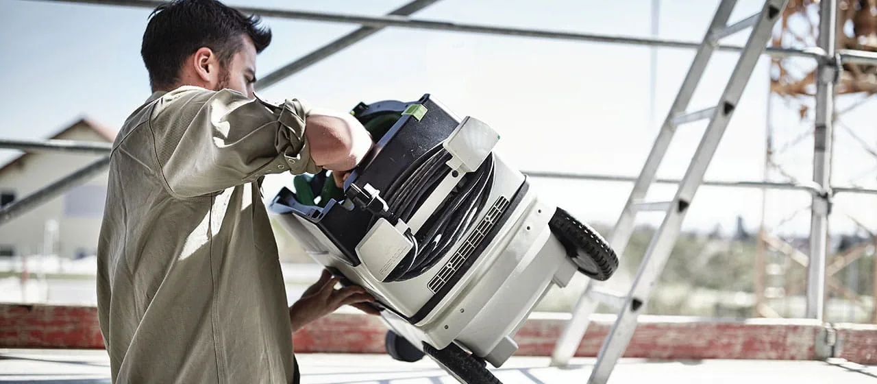 L'aspirateur de Festool en action sur le chantier