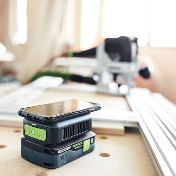 La nouvelle station de charge pour smartphone PHC 18 avec charge par induction