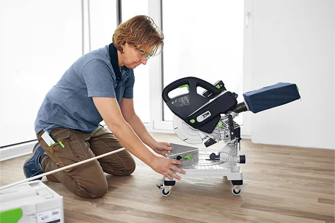 La nouvelle scie à onglets sans fil SYMC 70 de Festool