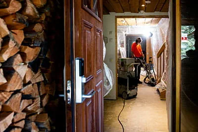 Utilisation de l'aspirateur Festool sur le chantier