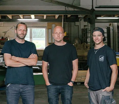 De gauche à droite : le chef de fabrication Martin Hänsel et les gérants Dirk Scheumann et Johannes Meier.
