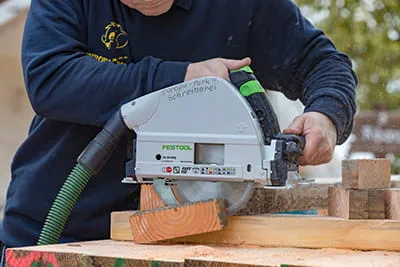 Découpes avec la scie circulaire portative Festool