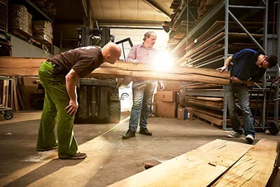 La perceuse-visseuse sans fil de Festool en action