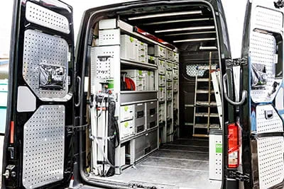 Les véhicules de l'entreprise sont dotés de l'équipement Bott avec les Systainers Festool.