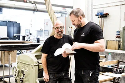 Leur atelier se situe dans Stuttgart Ouest.